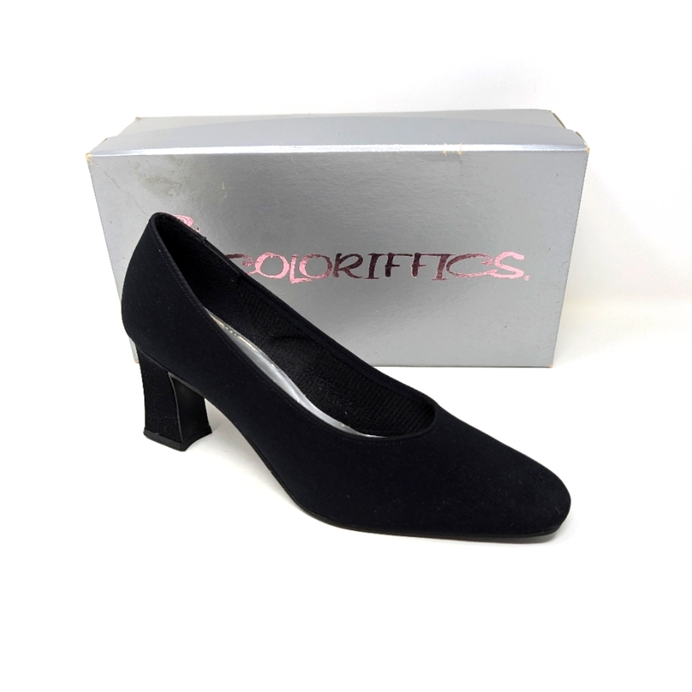 Women's pump.  STUNNING.  Excellent condition.  Almost 3" high.  Size 8